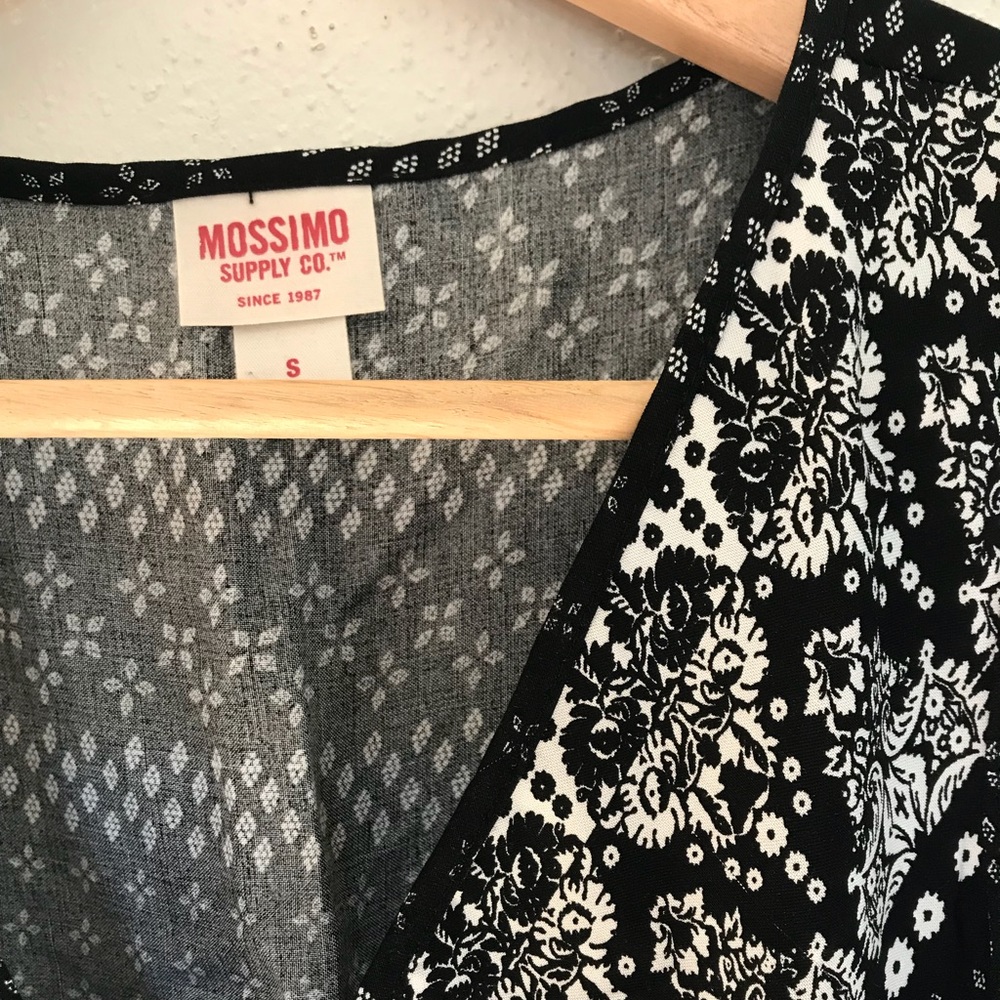 Mossimo Jumper - Picture 5 of 7